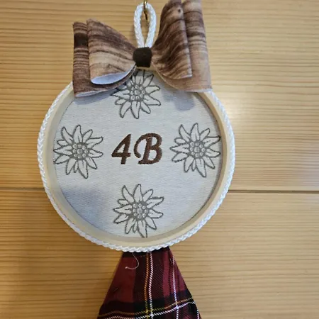 Li Daniela 리비뇨