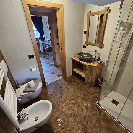 Li Daniela 아파트 리비뇨